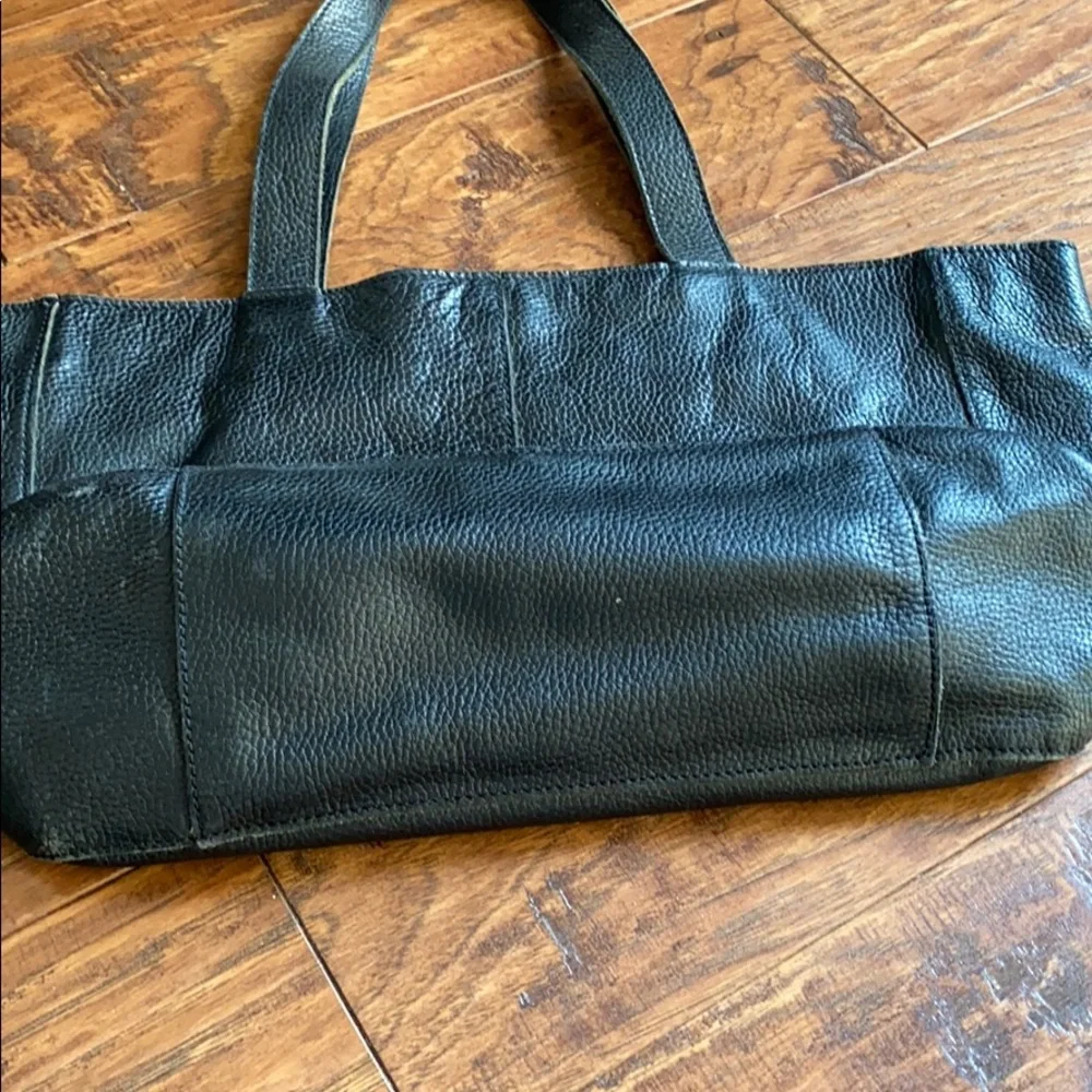 Black leather tote - Picture 5 of 11